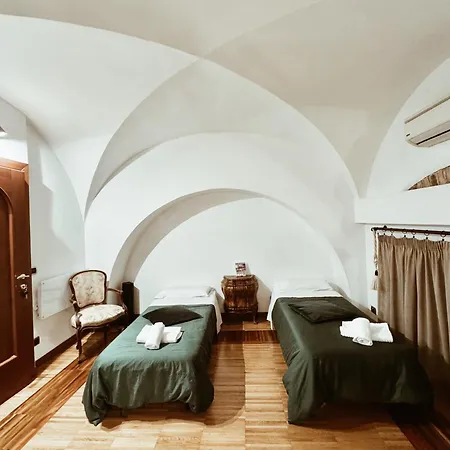 Residenza Tritone Luxury Trevi Fountain Gæstehus