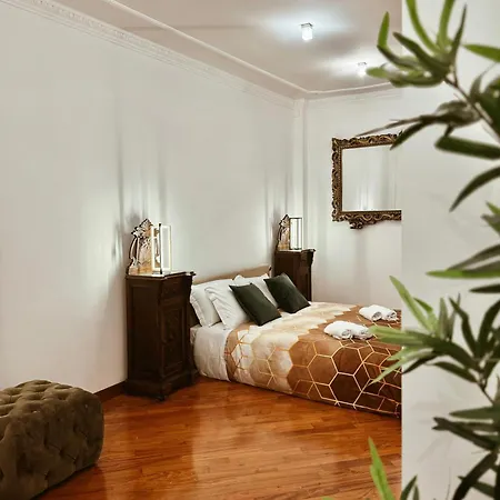 Residenza Tritone Luxury Trevi Fountain Gasthof