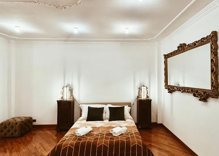Residenza Tritone - Trevi Fountain 4* Rom