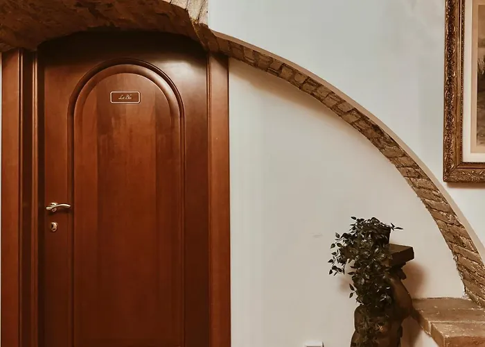 Pensionat Residenza Tritone - Trevi Fountain 4*