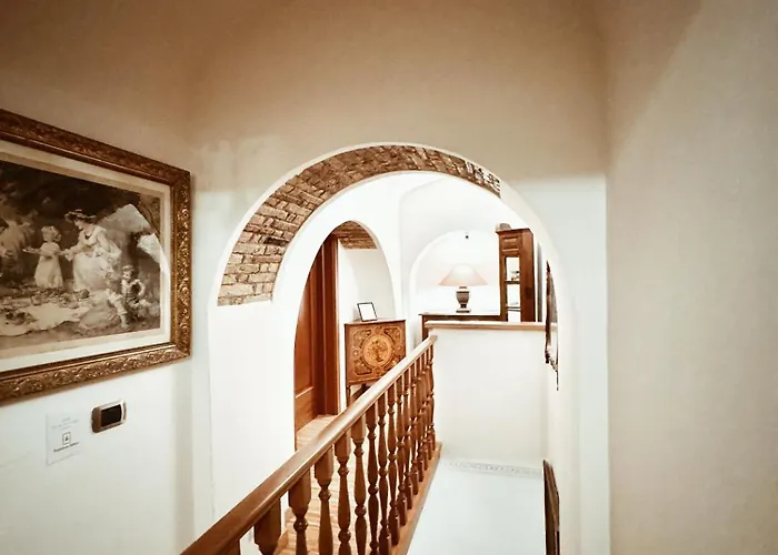 Residenza Tritone - Trevi Fountain 4* Rom